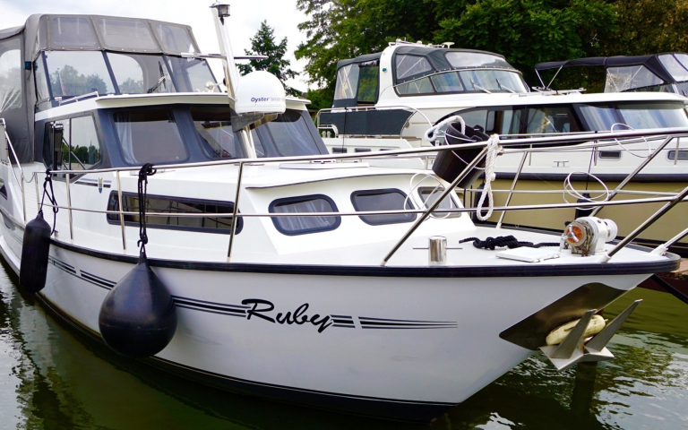 boat Brehm & Presch Marina GbR / Marina Alter Hafen