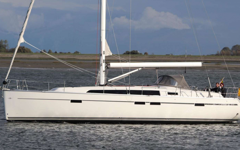 boat Marina de Badalona